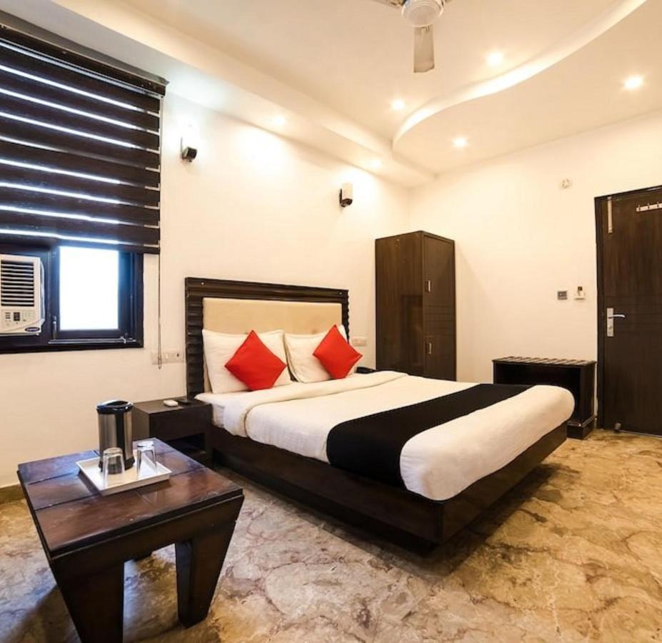 Hotel Sehej Inn By WB Inn, Karol Bagh , New Delhi Bagian luar foto